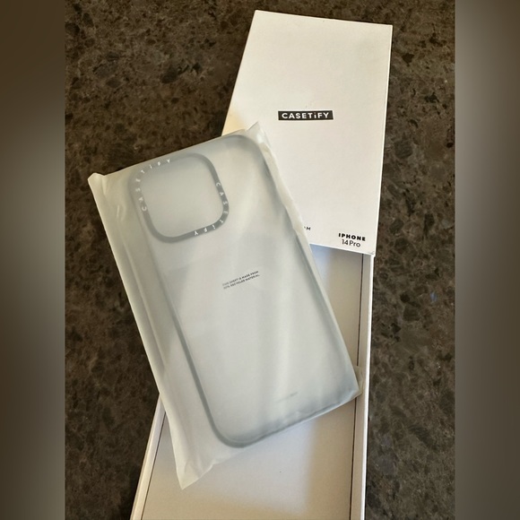 Casetify iPhone 14 Pro Clear Case New - Picture 1 of 5